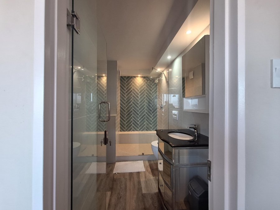 To Let 2 Bedroom Property for Rent in Muizenberg Western Cape